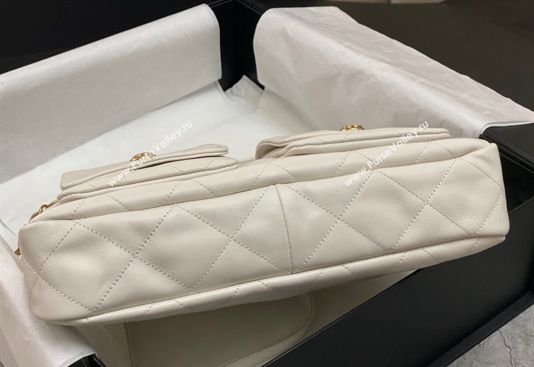Chanel Shiny Crumpled Calfskin Medium Messenger bag AS4668 White 2024 (yezi-240411055)