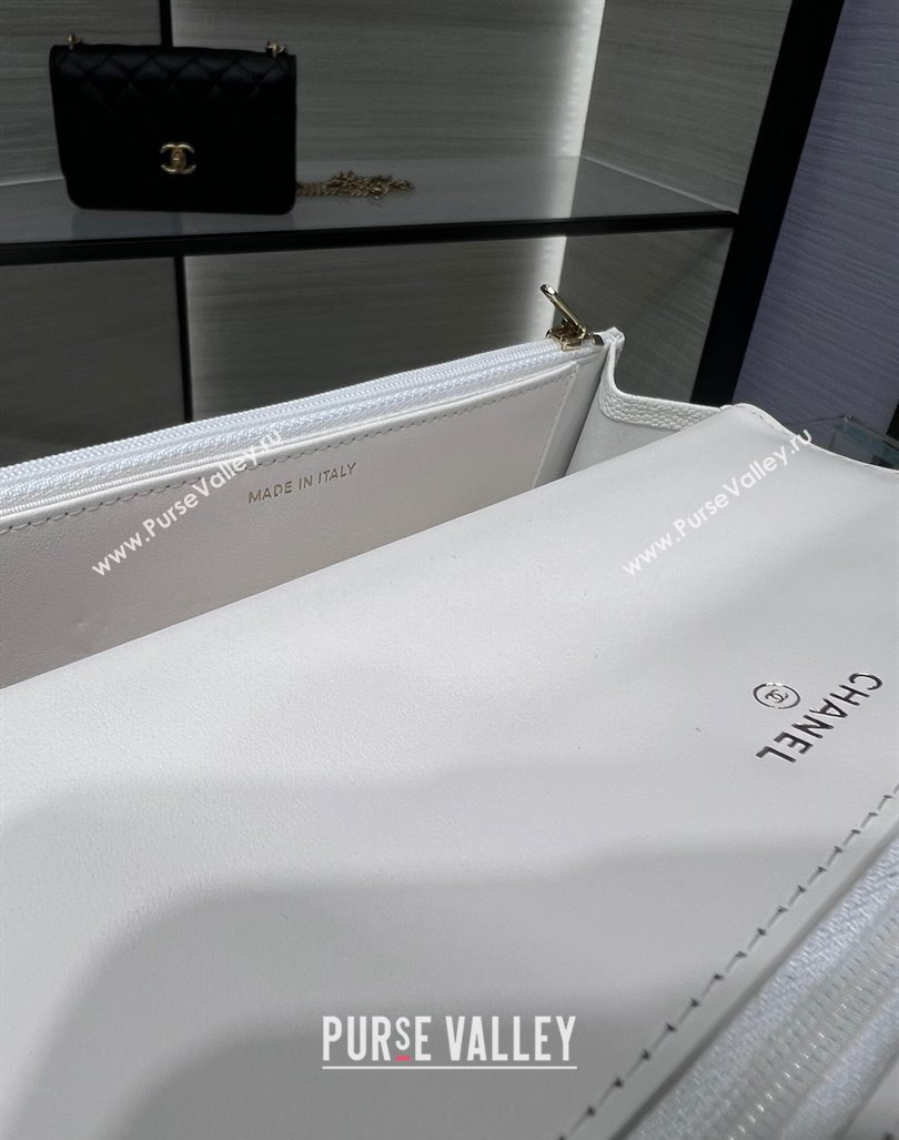 Chanel Grained Calfskin Clutch with Heart Chain AP3201 White 2024 (ssz-240411021)