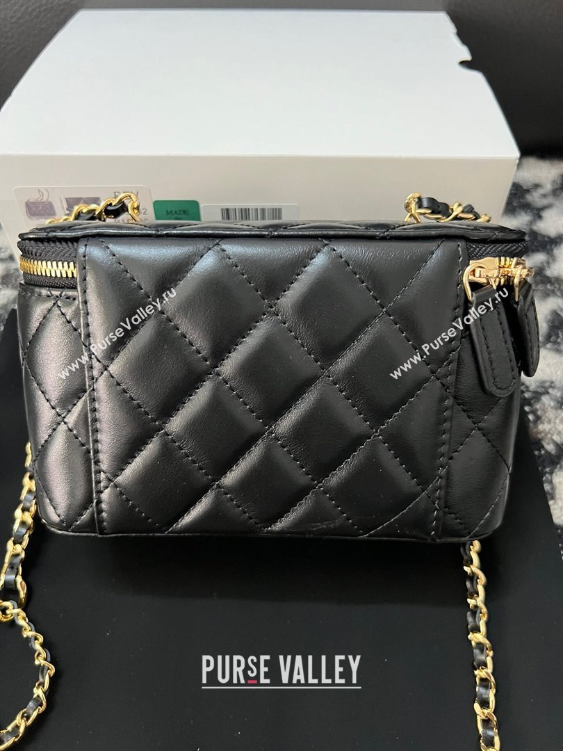 Chanel Shiny Crumpled Lambskin Clutch with Heart Chain WOC AP3784 Black 2024 (yezi-240411015)
