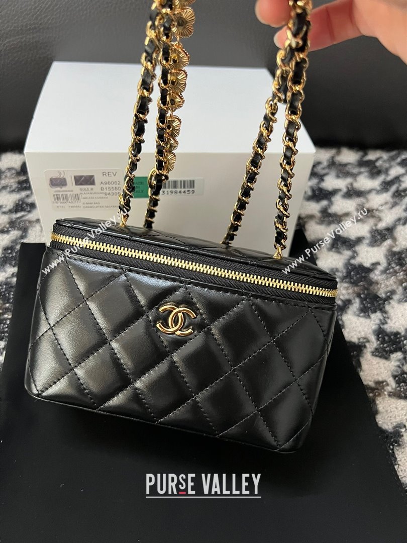 Chanel Shiny Crumpled Lambskin Clutch with Heart Chain WOC AP3784 Black 2024 (yezi-240411015)