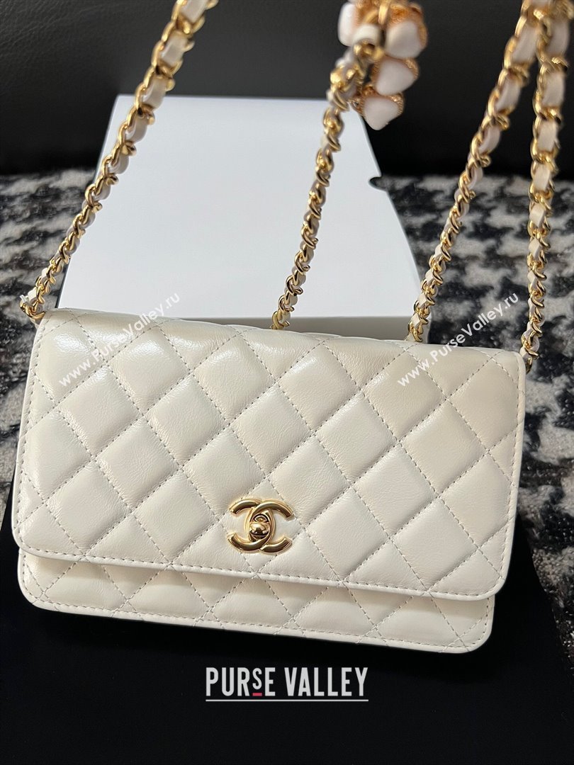 Chanel Shiny Crumpled Lambskin Wallet On Heart Chain WOC AP3785 White 2024 (yezi-240411013)