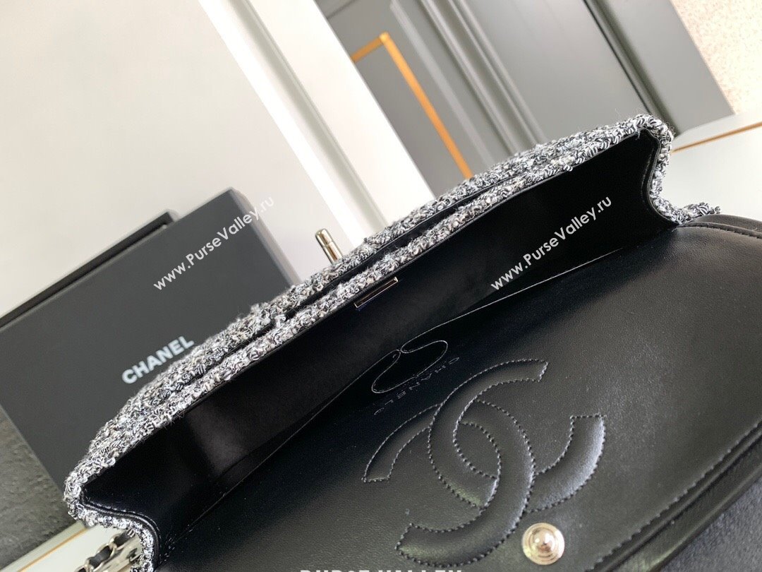 Chanel Classic Tweed Medium 11.12 Flap Bag A01112 White/Black 2024 0411 (yezi-240411025)