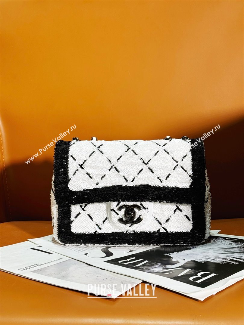 Chanel Sequins Black Metal Small Flap Bag AS4561 White/Black 2024 (yezi-240412016)