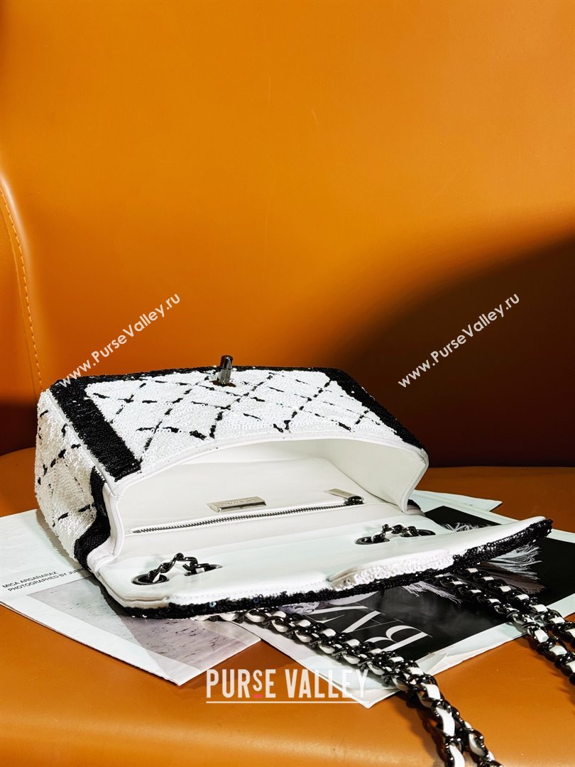 Chanel Sequins Black Metal Small Flap Bag AS4561 White/Black 2024 (yezi-240412016)