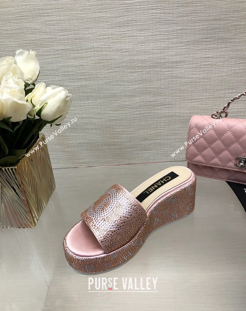 Chanel Crystals Allover Wedge Slide Sandals with Letters Pink 2024 042301 (MD-240423013)