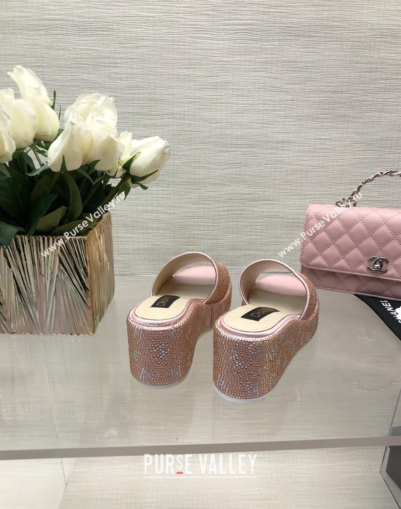 Chanel Crystals Allover Wedge Slide Sandals with Letters Pink 2024 042301 (MD-240423013)