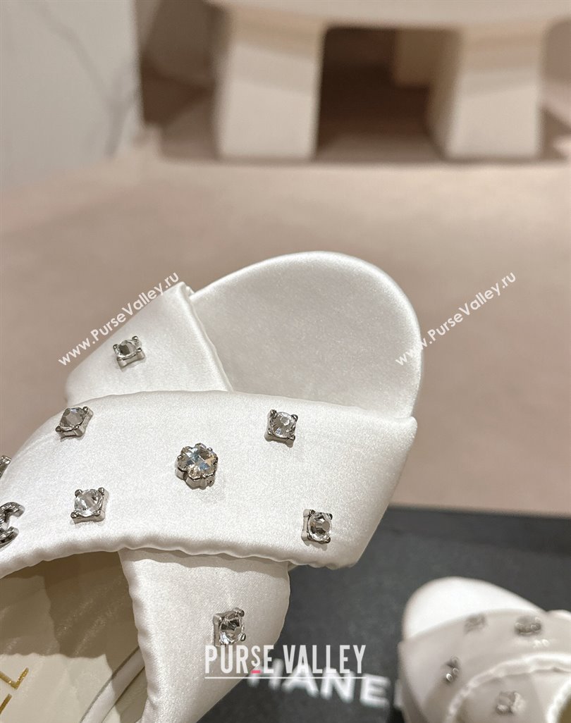 Chanel Fabric Wedge Slide Sandals 5cm with Crystals Charm White 2024 0424 (MD-240424088)