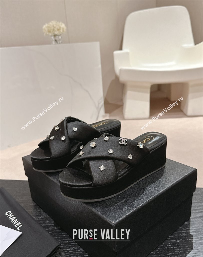 Chanel Fabric Wedge Slide Sandals 5cm with Crystals Charm Black 2024 0424 (MD-240424090)