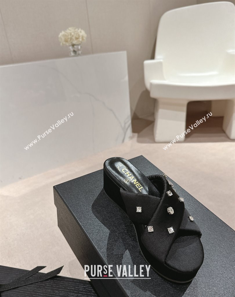 Chanel Fabric Wedge Slide Sandals 5cm with Crystals Charm Black 2024 0424 (MD-240424090)