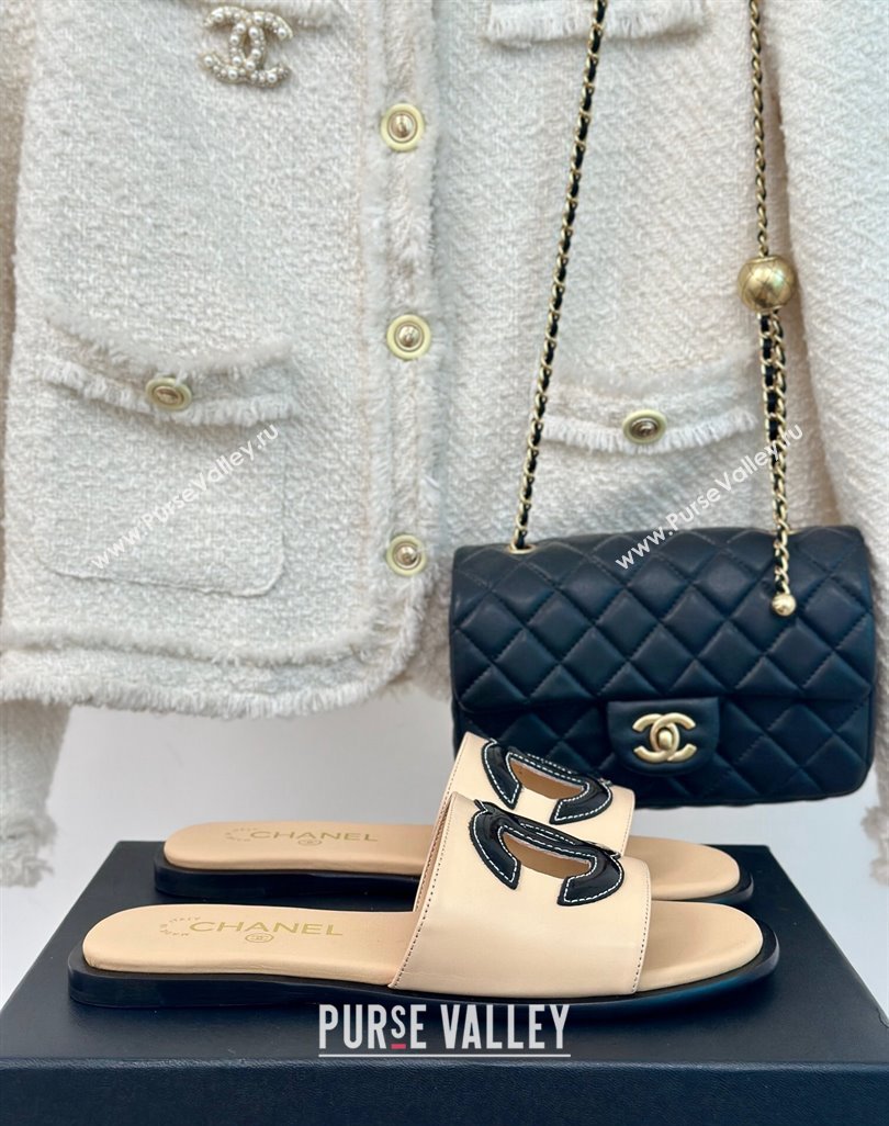 Chanel Calfskin Flat Slide Sandals with Maxi CC Beige 2024 0424 (MD-240424108)