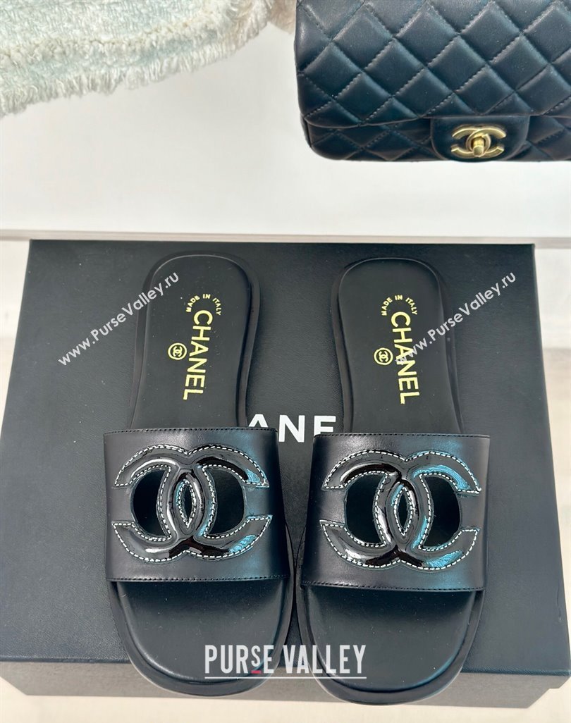 Chanel Calfskin Flat Slide Sandals with Maxi CC Black 2024 0424 (MD-240424109)