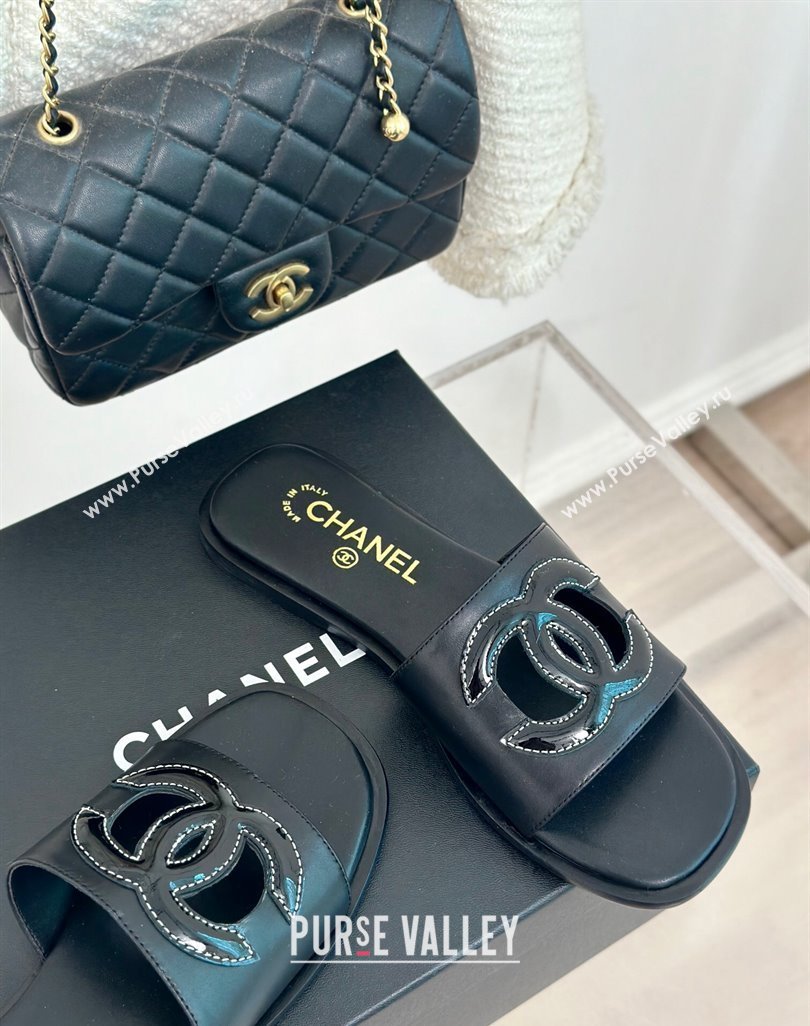 Chanel Calfskin Flat Slide Sandals with Maxi CC Black 2024 0424 (MD-240424109)