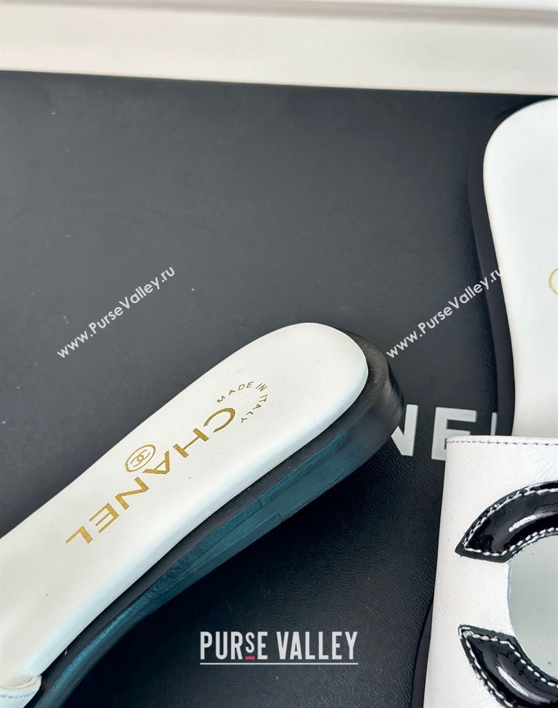 Chanel Calfskin Flat Slide Sandals with Maxi CC White 2024 0424 (MD-240424110)