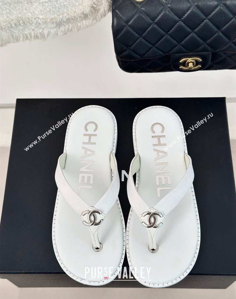 Chanel Calfskin Flat Thong Slide Sandals with CC White 2024 0424 (MD-240424118)