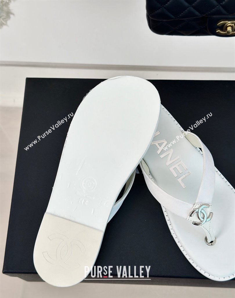 Chanel Calfskin Flat Thong Slide Sandals with CC White 2024 0424 (MD-240424118)