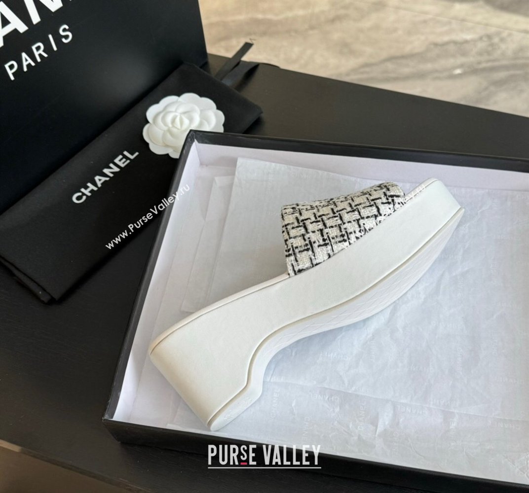 Chanel Tweed Wedge Slide Sandal 10cm White 2024 0424 (MD-240424139)