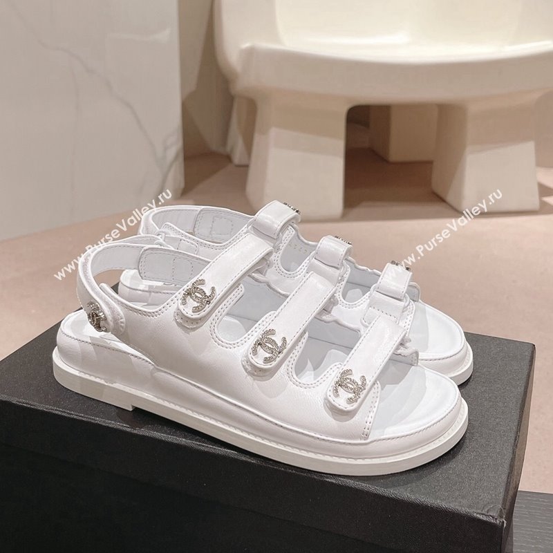 Chanel Lambskin Flat Sandals with Triple Straps and Crystals CC White 2024 042301 (MD-240423025)