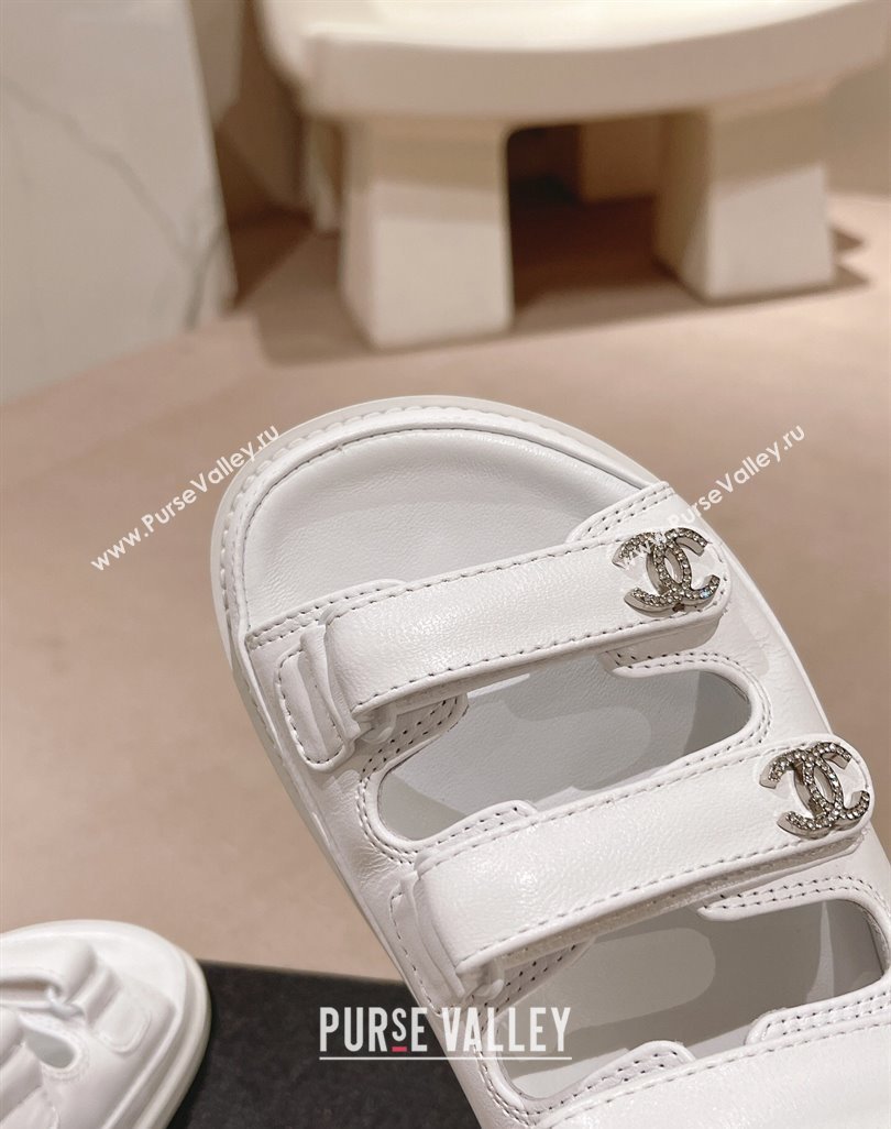 Chanel Lambskin Flat Slide Sandals with Triple Straps and Crystals CC White 2024 0423 (MD-240423033)