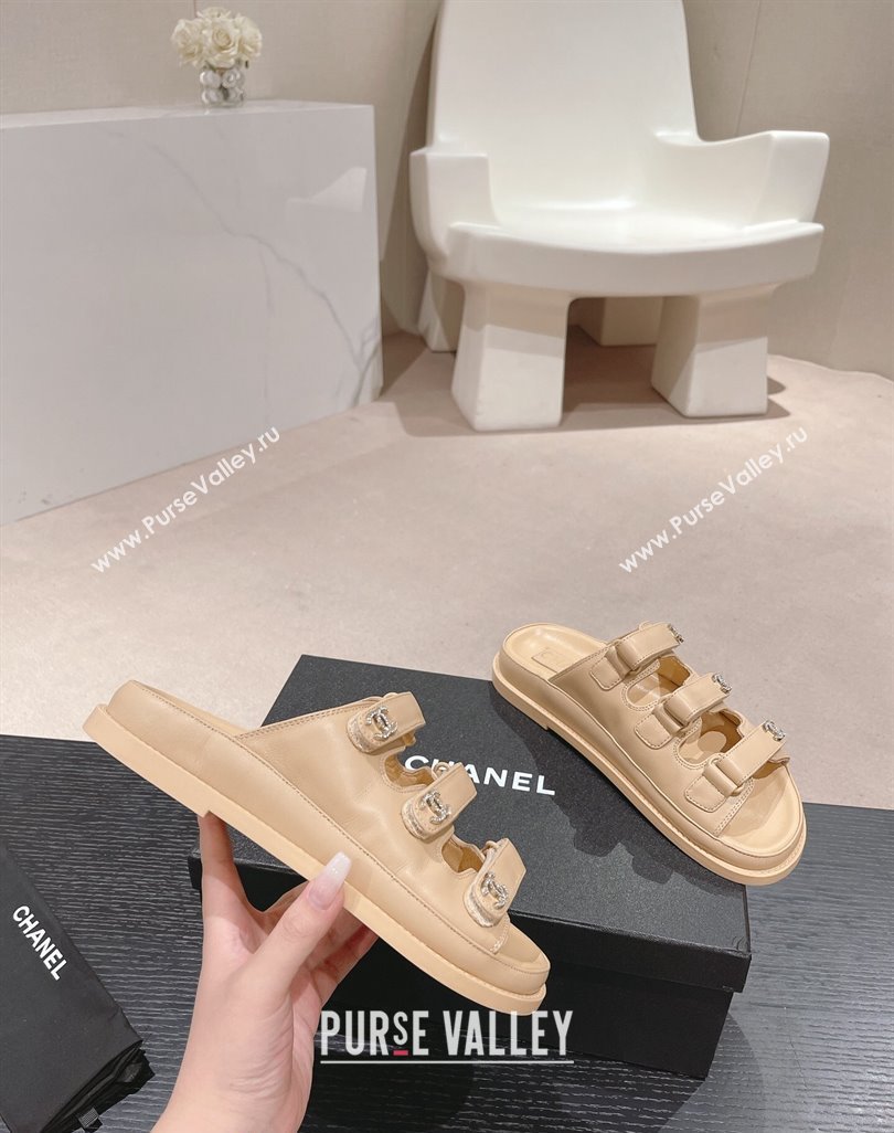 Chanel Lambskin Flat Slide Sandals with Triple Straps and Crystals CC Beige 2024 0423 (MD-240423035)