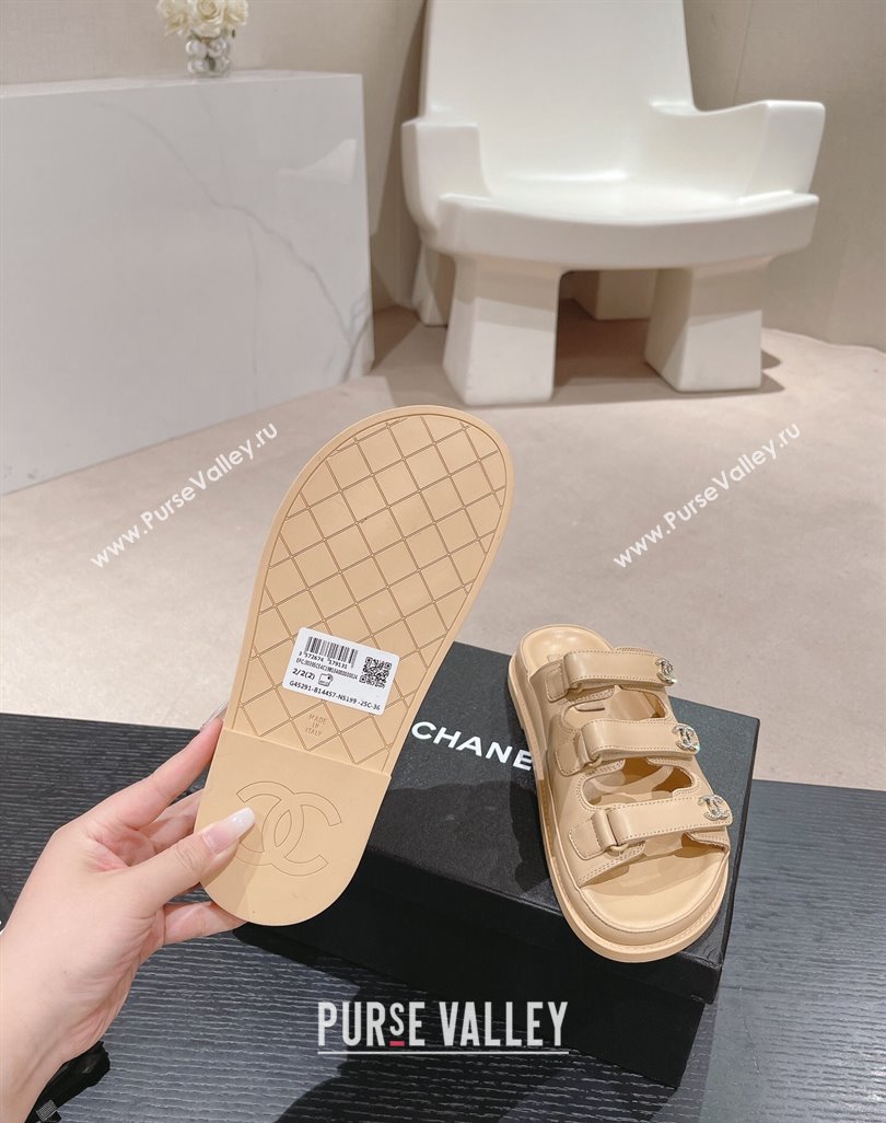 Chanel Lambskin Flat Slide Sandals with Triple Straps and Crystals CC Beige 2024 0423 (MD-240423035)