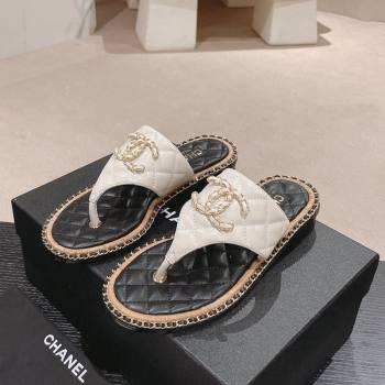 Chanel Quilted Lambskin Flat Thong Slide Sandals with Chain CC White 2024 0423 (MD-240423055)