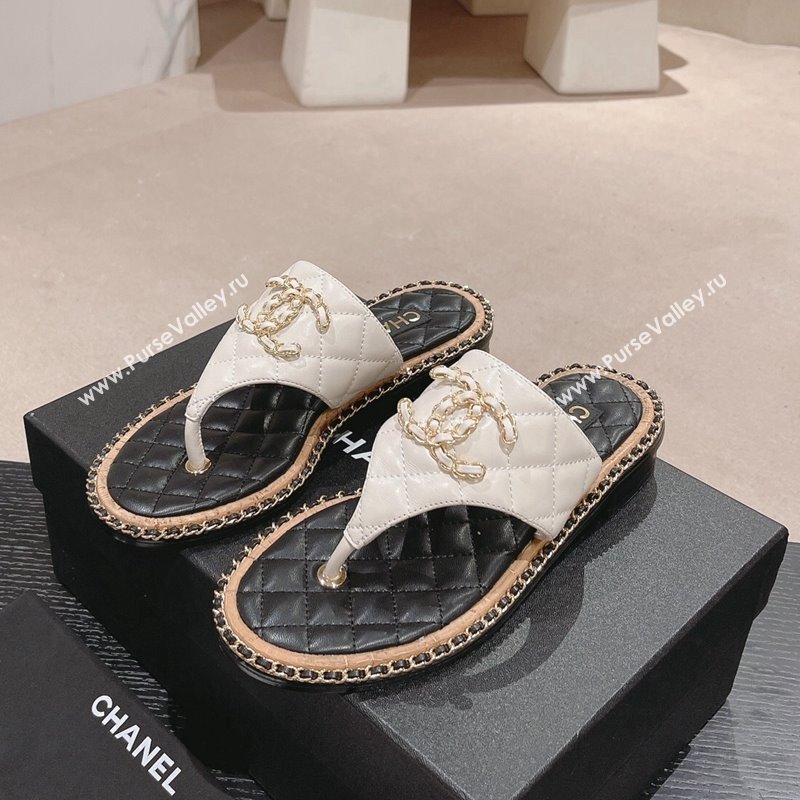 Chanel Quilted Lambskin Flat Thong Slide Sandals with Chain CC White 2024 0423 (MD-240423055)