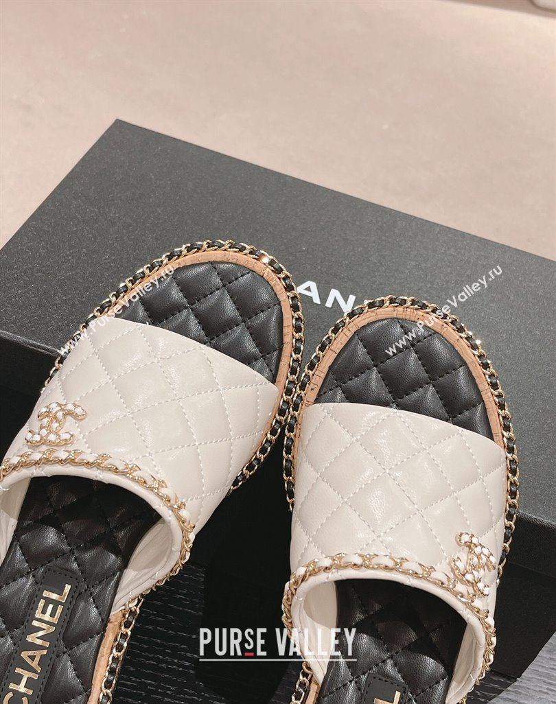 Chanel Quilted Lambskin Flat Slide Sandals with Chain Charm White 2024 0423 (MD-240423068)