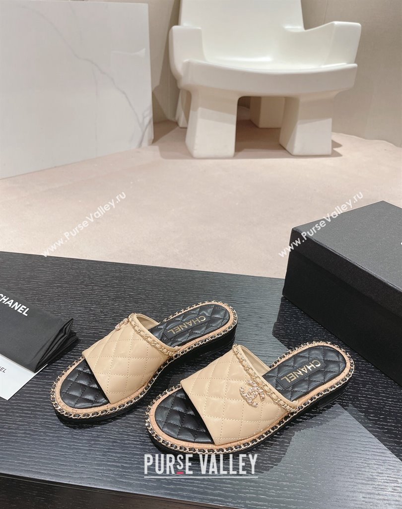 Chanel Quilted Lambskin Flat Slide Sandals with Chain Charm Beige 2024 0423 (MD-240423069)
