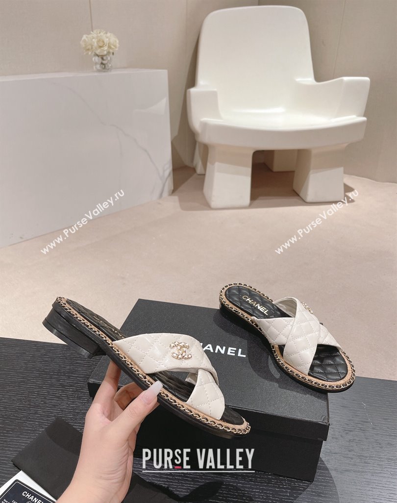 Chanel Quilted Lambskin Flat Slide Sandals with Chain and Cross Strap White 2024 0423 (MD-240423062)