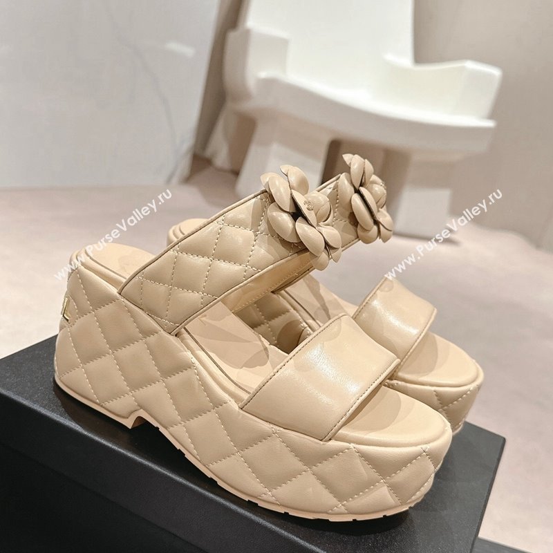 Chanel Quilted Lambskin Wedge Platform Slide Sandals 7.5cm with Camellia Beige 2024 (MD-240424027)