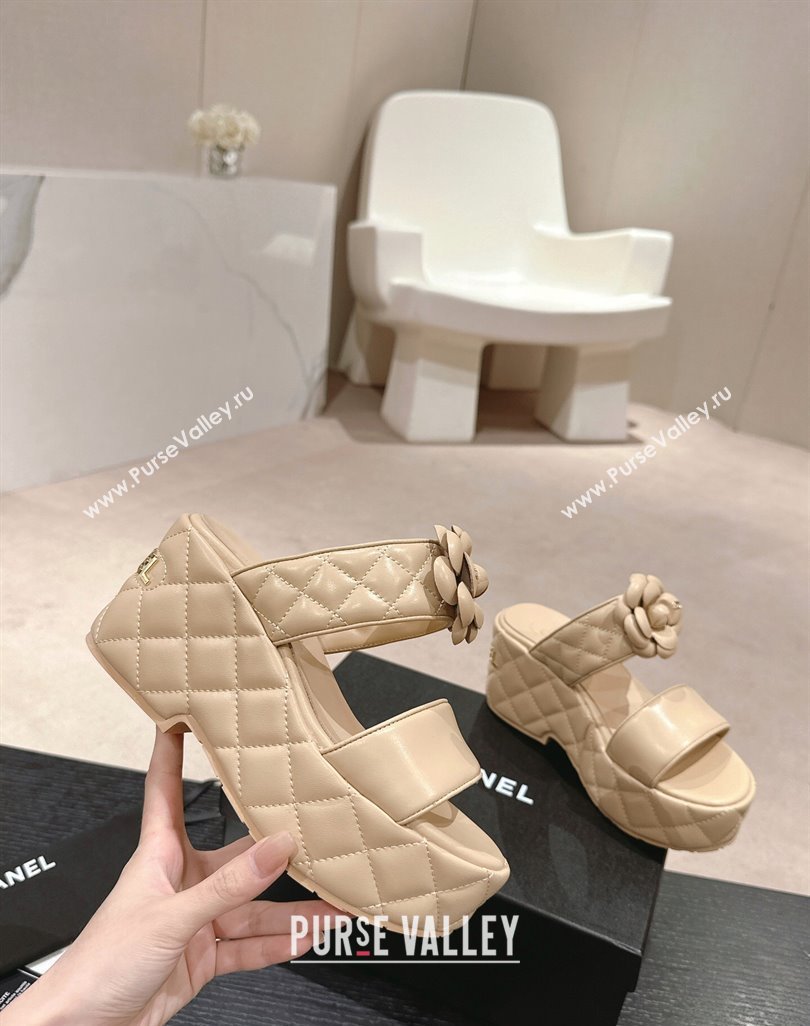 Chanel Quilted Lambskin Wedge Platform Slide Sandals 7.5cm with Camellia Beige 2024 (MD-240424027)