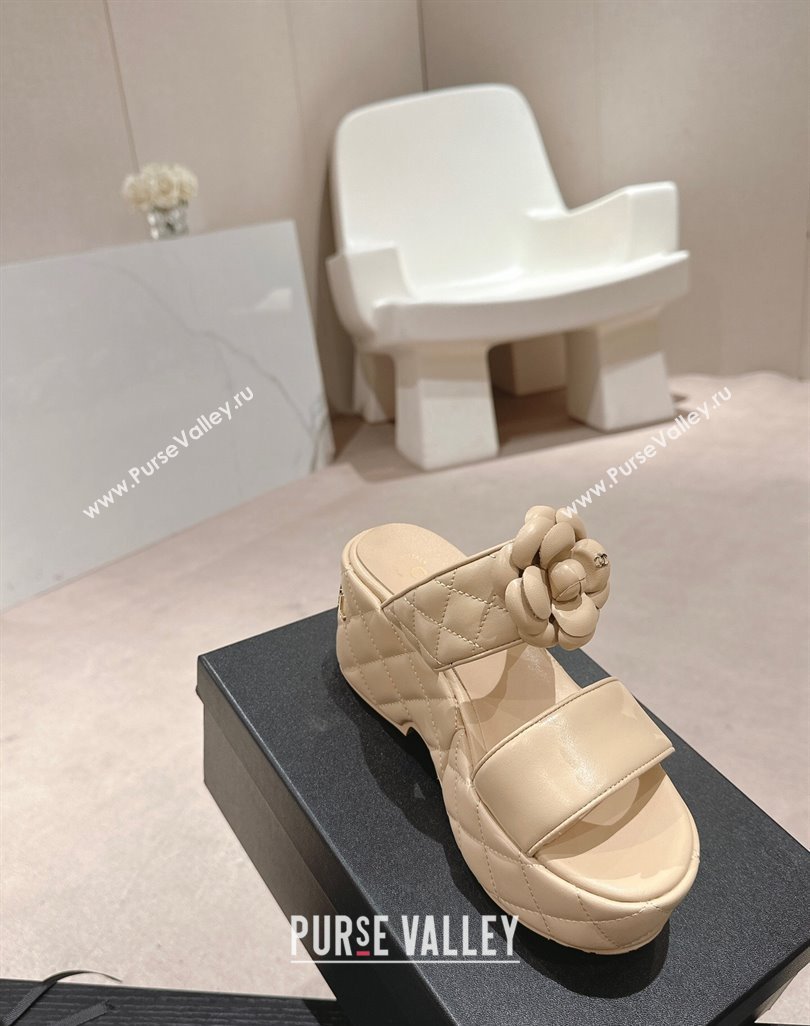 Chanel Quilted Lambskin Wedge Platform Slide Sandals 7.5cm with Camellia Beige 2024 (MD-240424027)