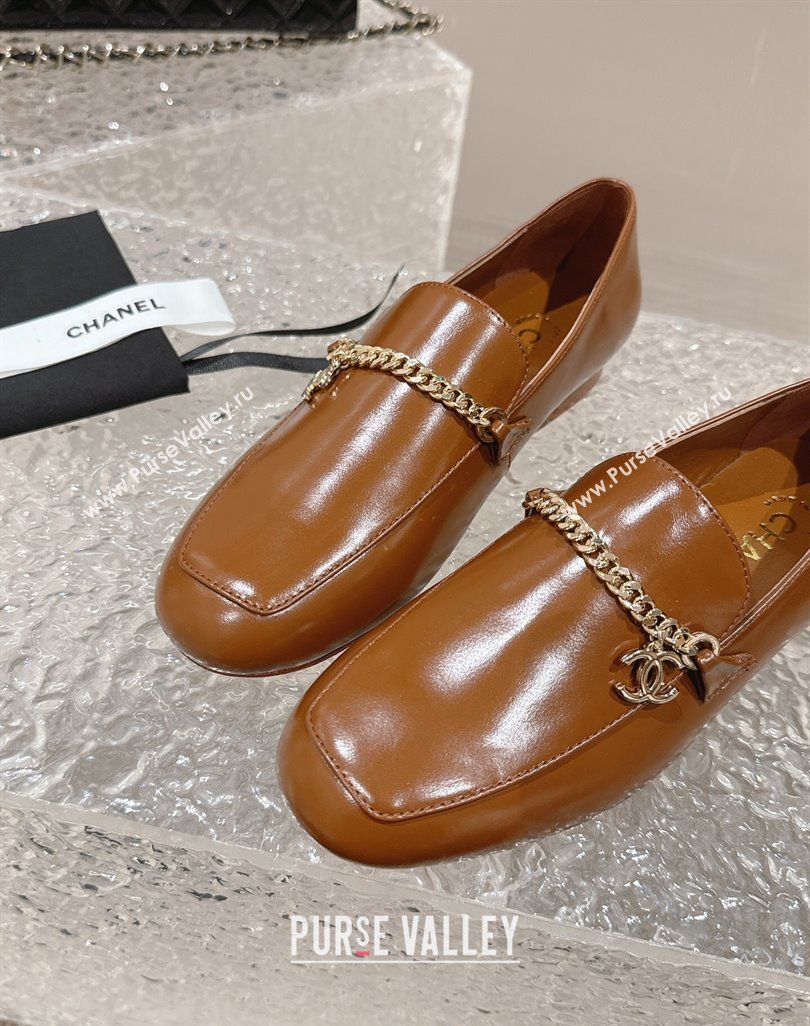 Chanel Shiny Calfskin Loafers with Chain CC Brown 2024 0424 (MD-240424195)