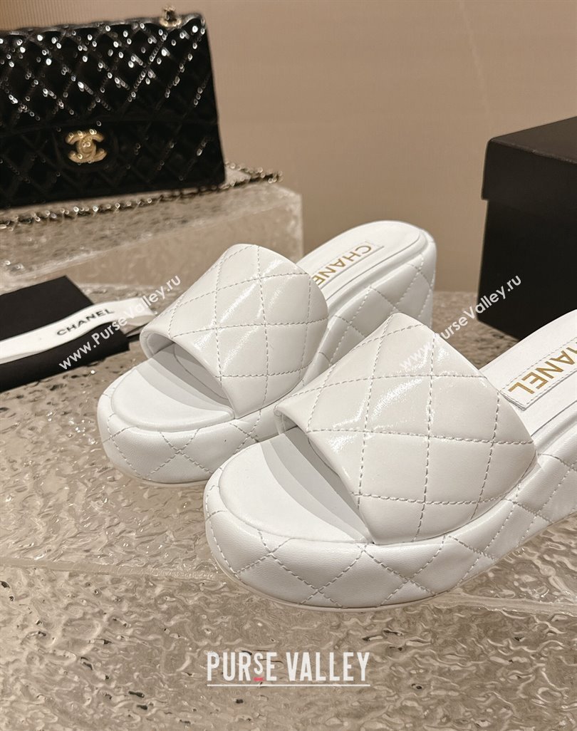 Chanel Quilted Lambskin Wedge Platform Slide Sandals 6.5cm White 2024 0424 (MD-240424190)