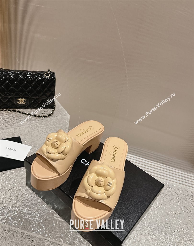 Chanel Camellia Bloom Lambskin Wedge Platform Slide Sandals 6.5cm Beige 2024 0424 (MD-240424188)