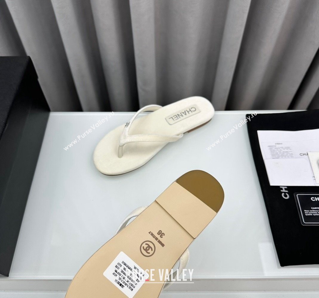 Chanel Velvet Flat Thong Slide Sandals with Crystal CC G45716 White 2024 (MD-240425043)