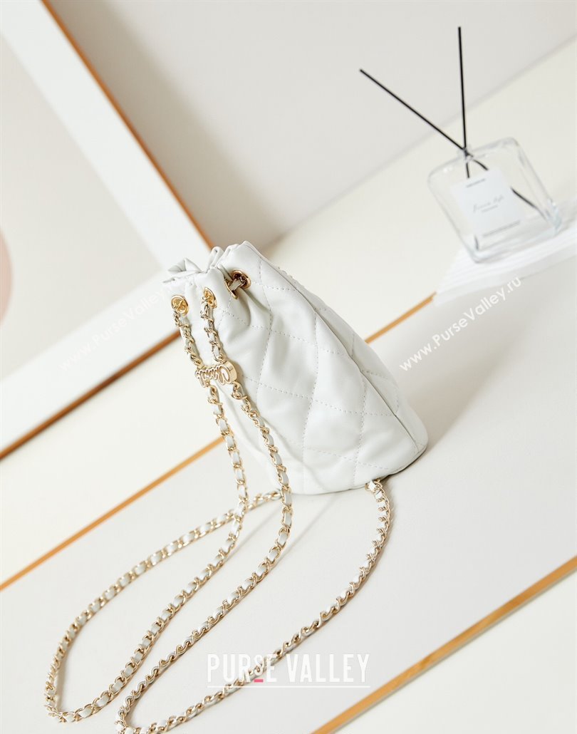 Chanel Shiny Lambskin Backpack bag AS4810 White 2024 (yezi-240518065)