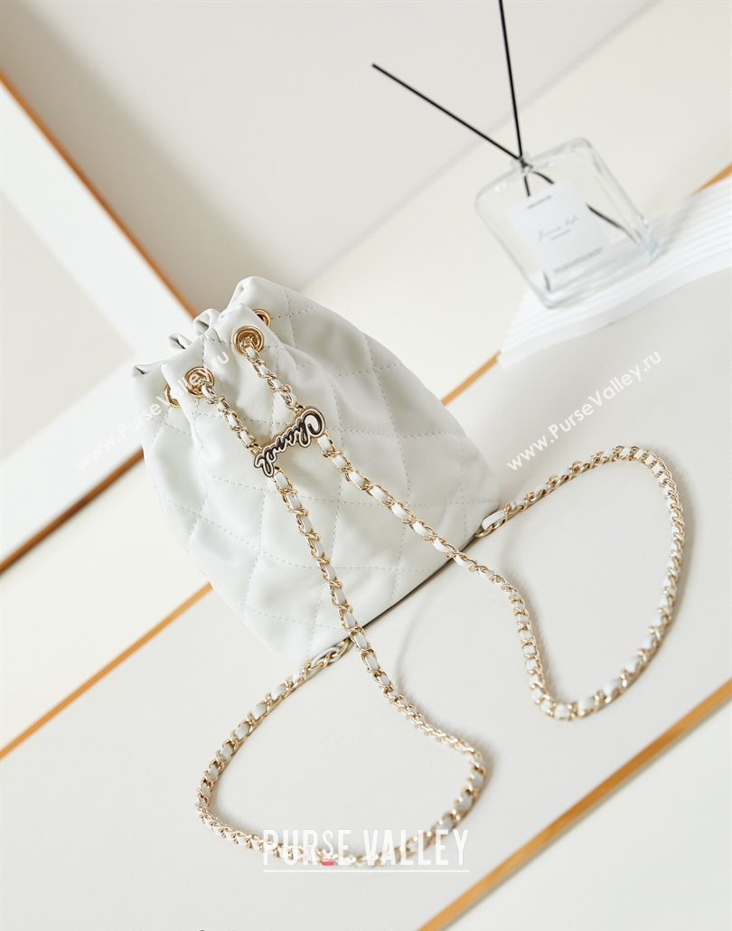 Chanel Shiny Lambskin Backpack bag AS4810 White 2024 (yezi-240518065)