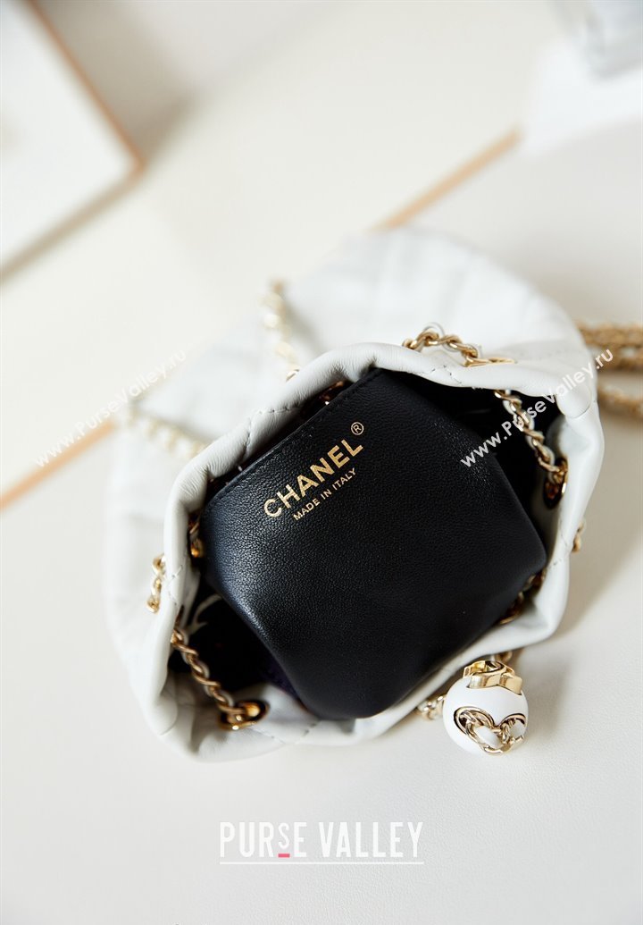 Chanel Shiny Lambskin Backpack bag AS4810 White 2024 (yezi-240518065)