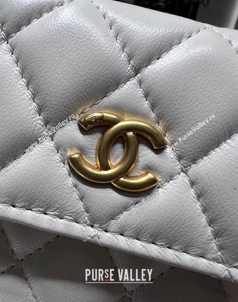 Chanel Lambskin Clutch with Pearls Chain White 2024 AP4010 (yezi-240517085)