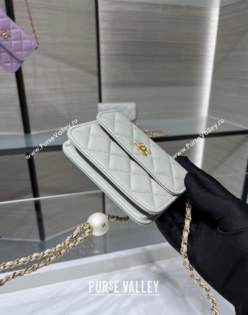 Chanel Lambskin Clutch with Pearls Chain Grey 2024 AP4010 (yezi-240517088)