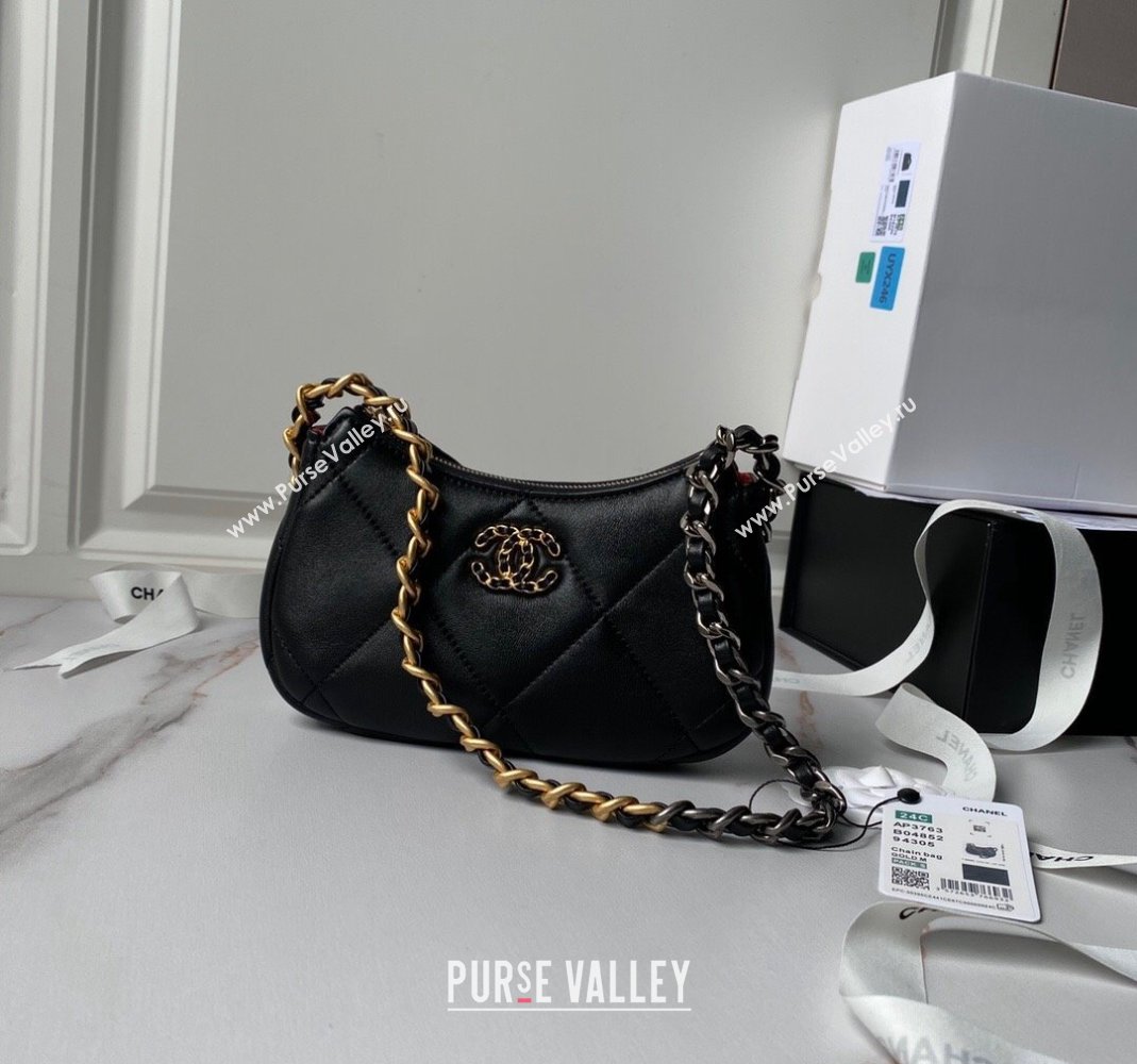 Chanel 19 Calfskin Clutch with Short Chain AP3763 Black 2024 (yezi-240517120)