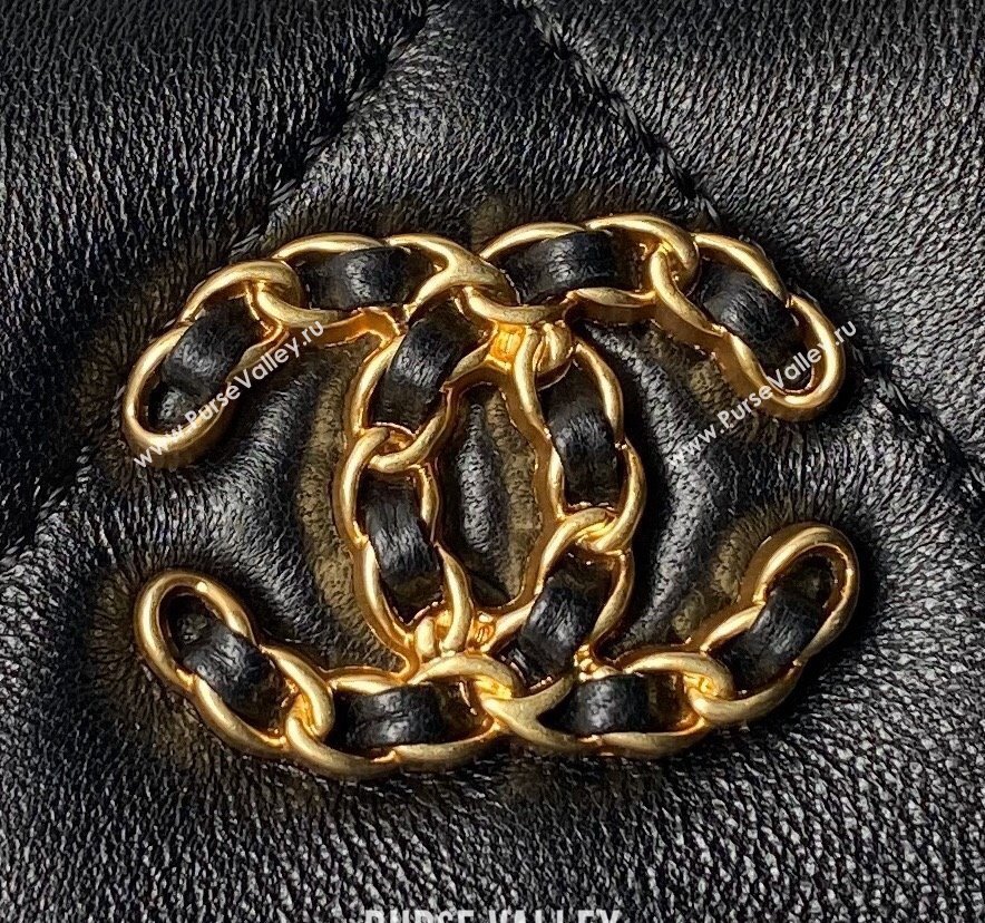 Chanel 19 Calfskin Clutch with Short Chain AP3763 Black 2024 (yezi-240517120)