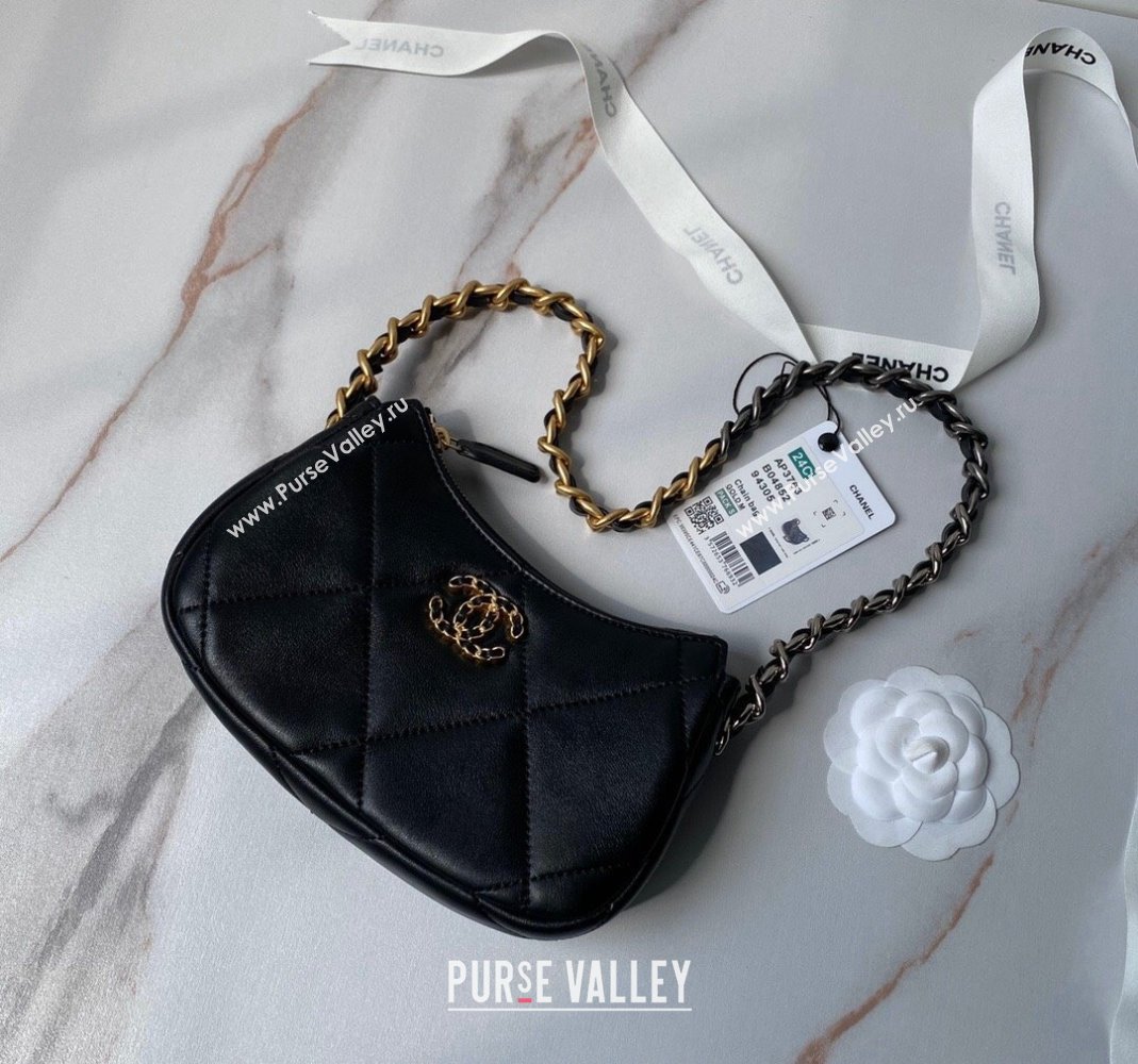 Chanel 19 Calfskin Clutch with Short Chain AP3763 Black 2024 (yezi-240517120)