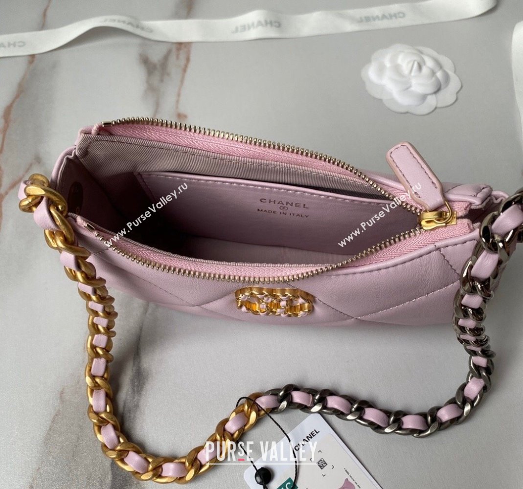 Chanel 19 Calfskin Clutch with Short Chain AP3763 Light Purple 2024 (yezi-240517121)