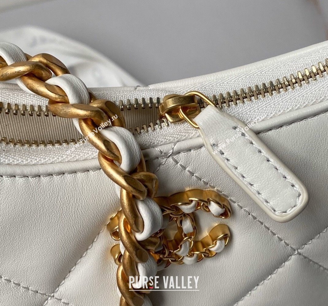 Chanel 19 Calfskin Clutch with Short Chain AP3763 White 2024 (yezi-240517122)