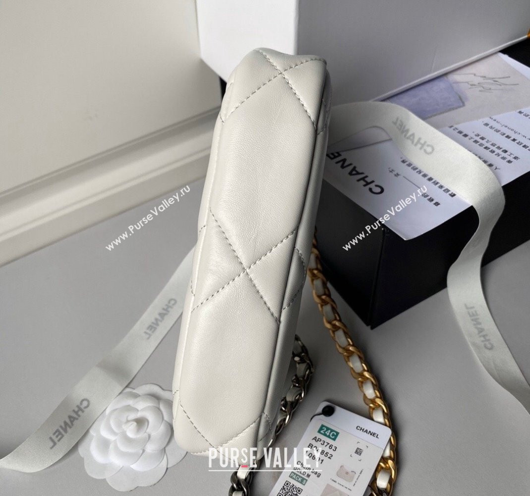 Chanel 19 Calfskin Clutch with Short Chain AP3763 White 2024 (yezi-240517122)
