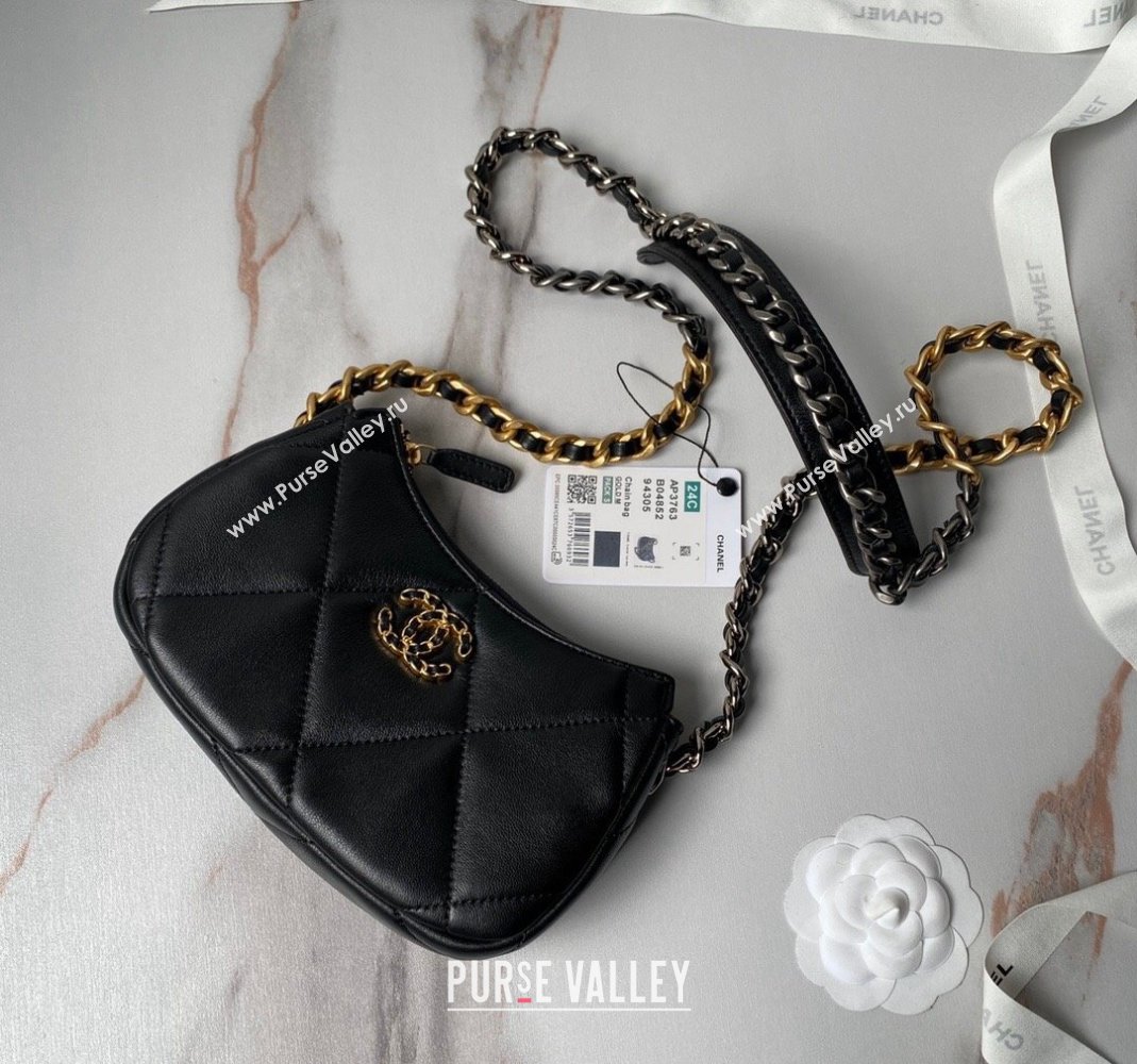 Chanel 19 Calfskin Clutch with Long Chain AP3763 Black 2024 (yezi-240517124)