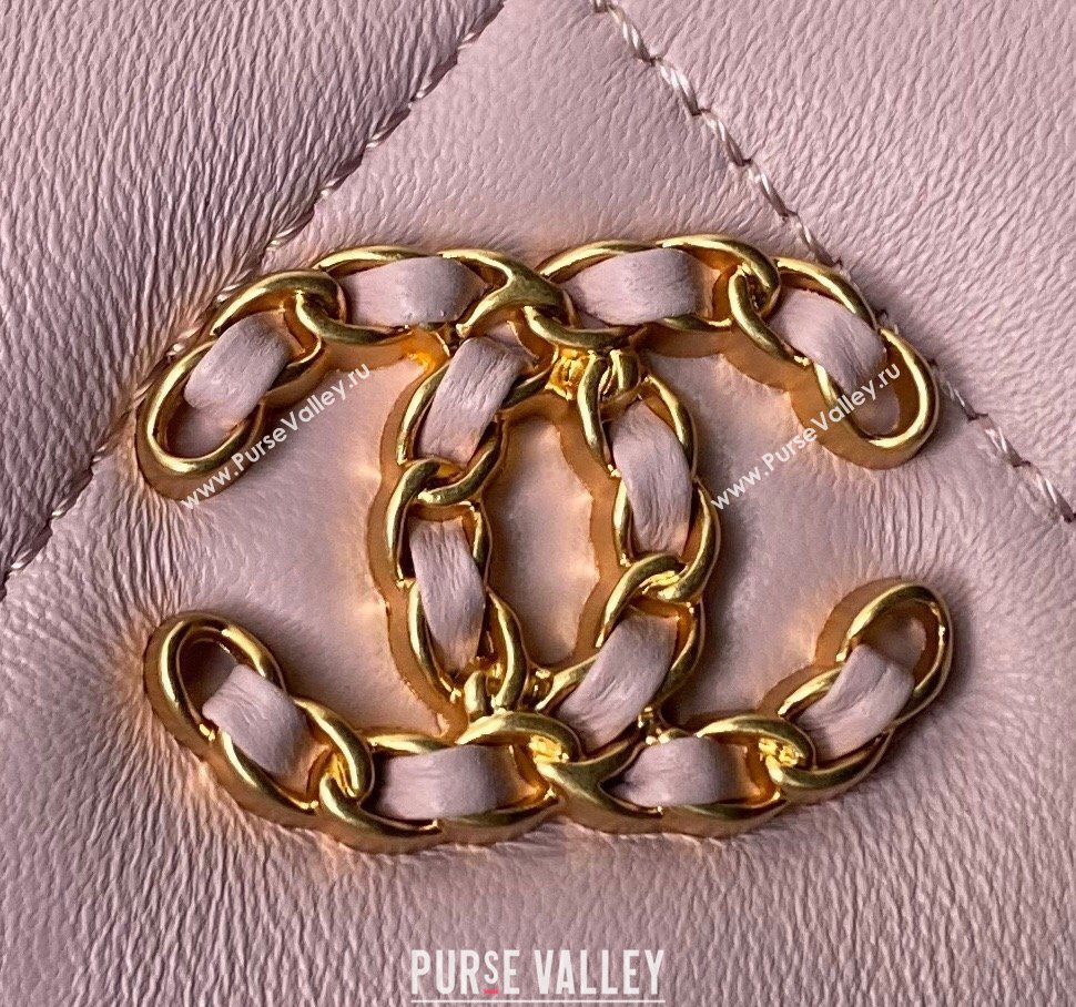 Chanel 19 Calfskin Clutch with Long Chain AP3763 Light Purple 2024 (yezi-240517123)