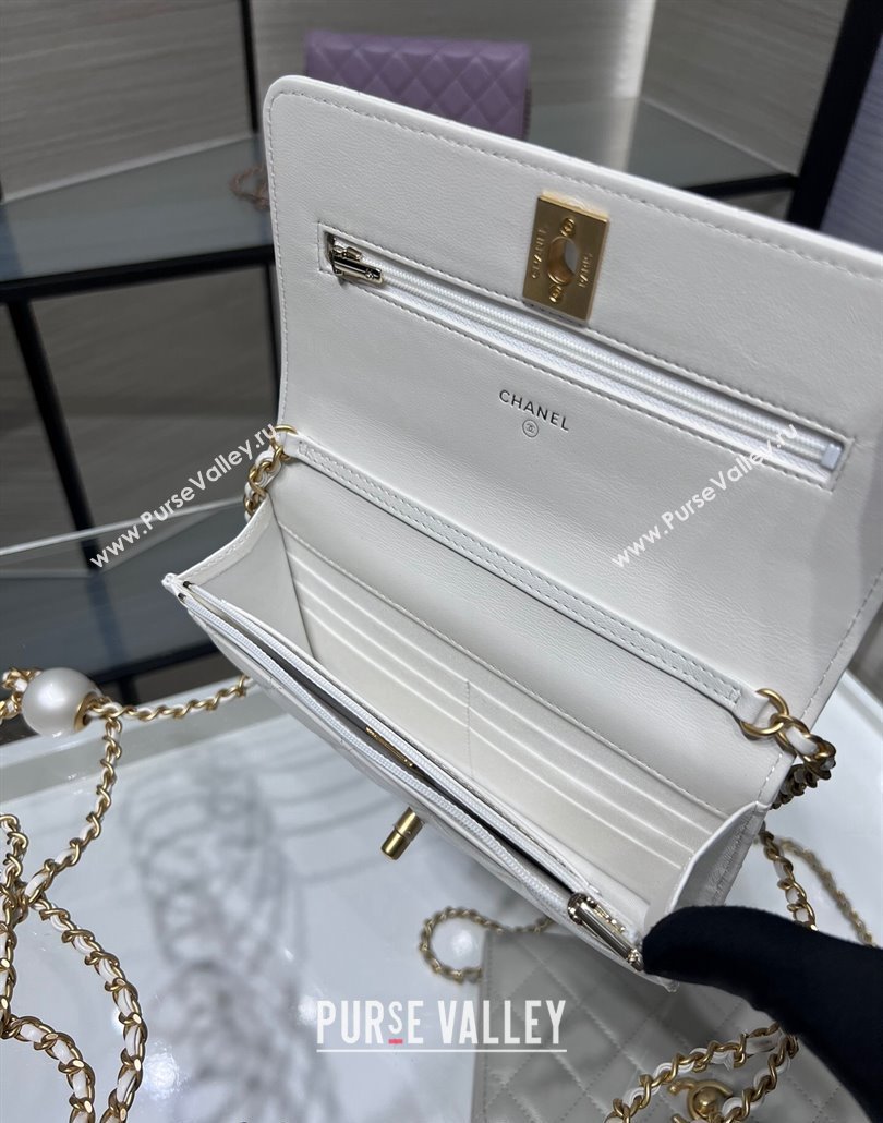 Chanel Lambskin Wallet On Pearls Chain WOC White 2024 AP3964 (yezi-240517089)
